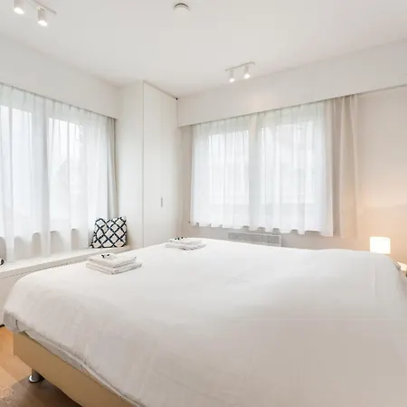 Apartmán Ruim En Luxueus App Met Zeezicht En Garage - 8p *