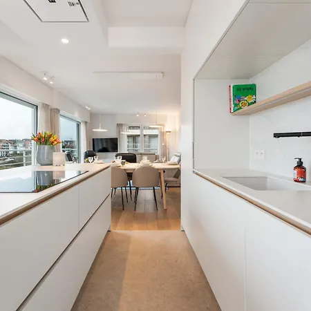 Ruim En Luxueus App Met Zeezicht En Garage - 8p