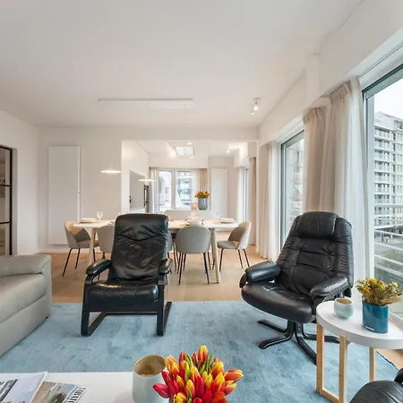 Apartmán Ruim En Luxueus App Met Zeezicht En Garage - 8p *