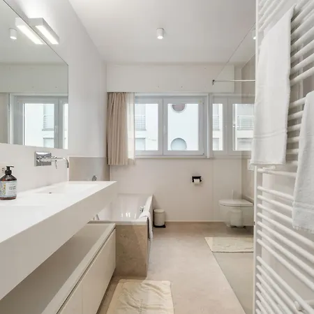 Apartmán Ruim En Luxueus App Met Zeezicht En Garage - 8p